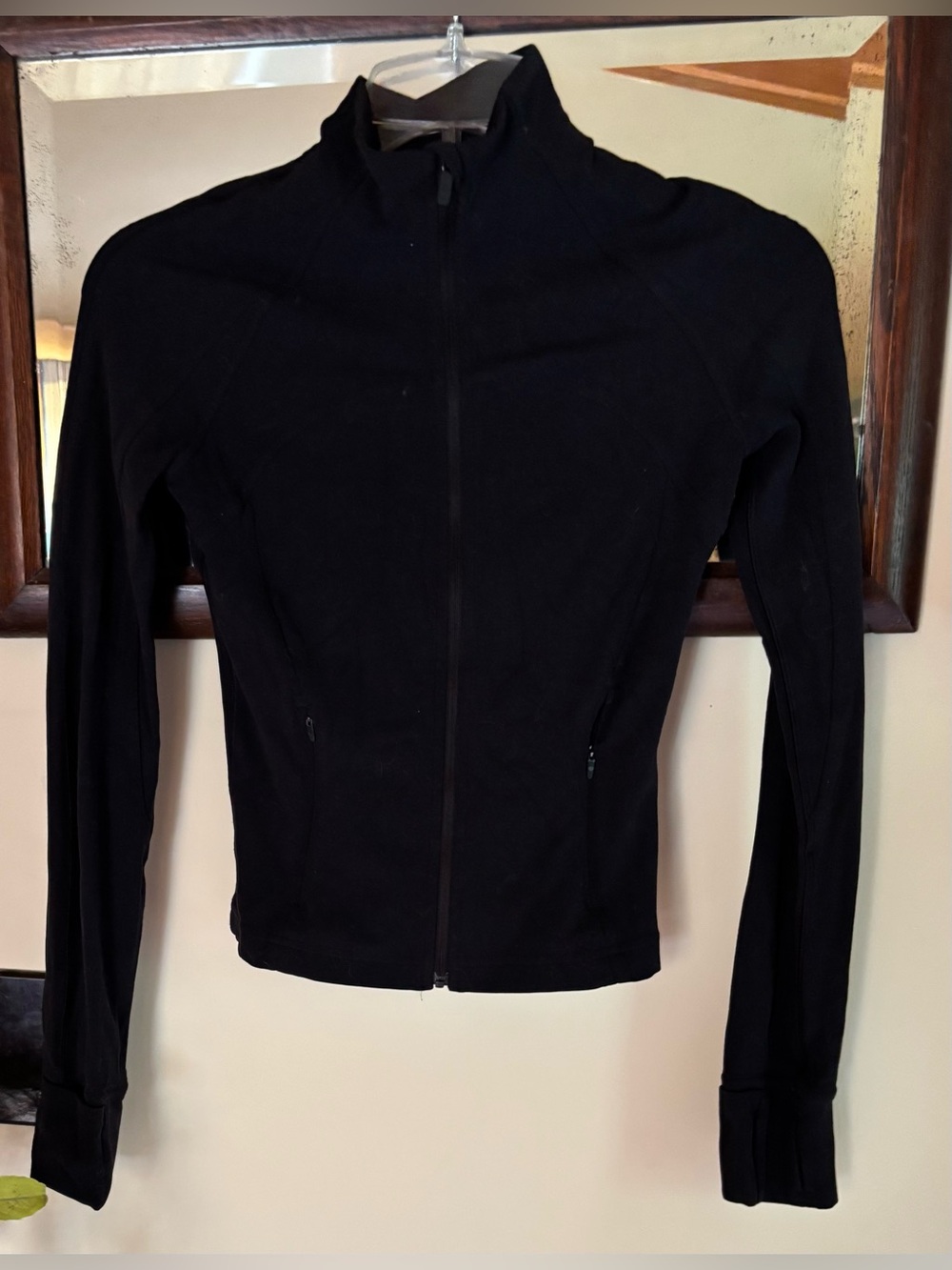 Lululemon Nulu Cropped Define Jacket Full Zip LW3GVAS Black Sz 2 Excellent Cond